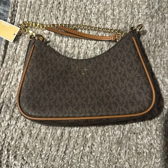 Micheal Kors hand bag